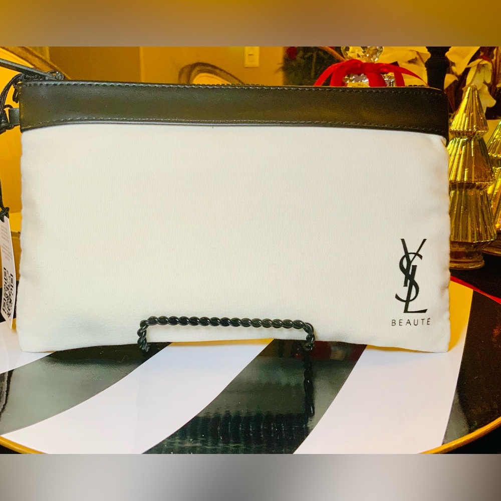 Yves Saint Laurent (YSL) Beauté pouch NWT - Picture 6 of 7
